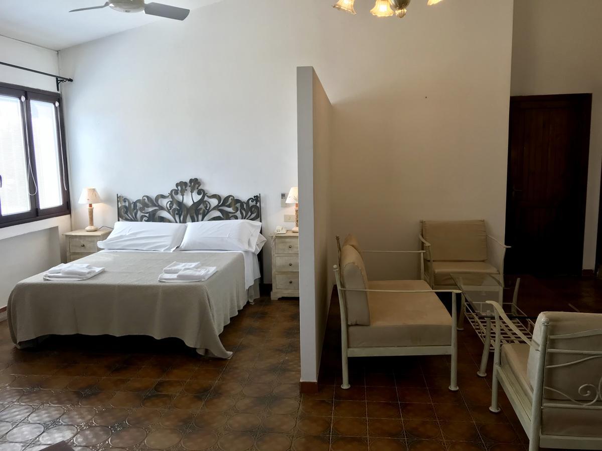 Hotel Su Meriagu Capitana Zewnętrze zdjęcie